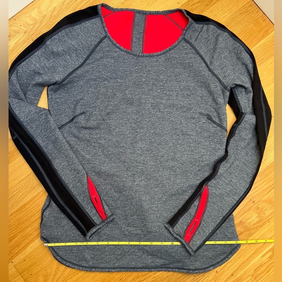Lululemon Long-sleeved top, estimated size 12 - Picture 5 of 7